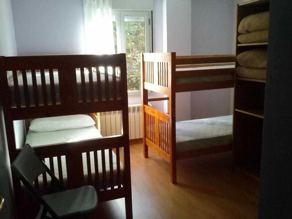 Albergue Turistico Rio Aragon Canfranc Room photo