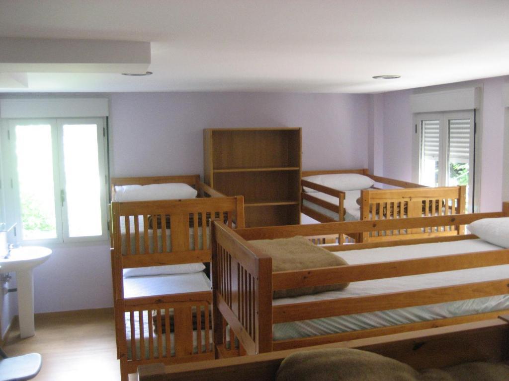 Albergue Turistico Rio Aragon Canfranc Room photo