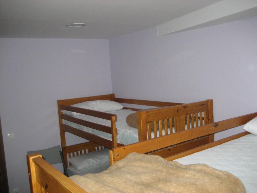 Albergue Turistico Rio Aragon Canfranc Room photo
